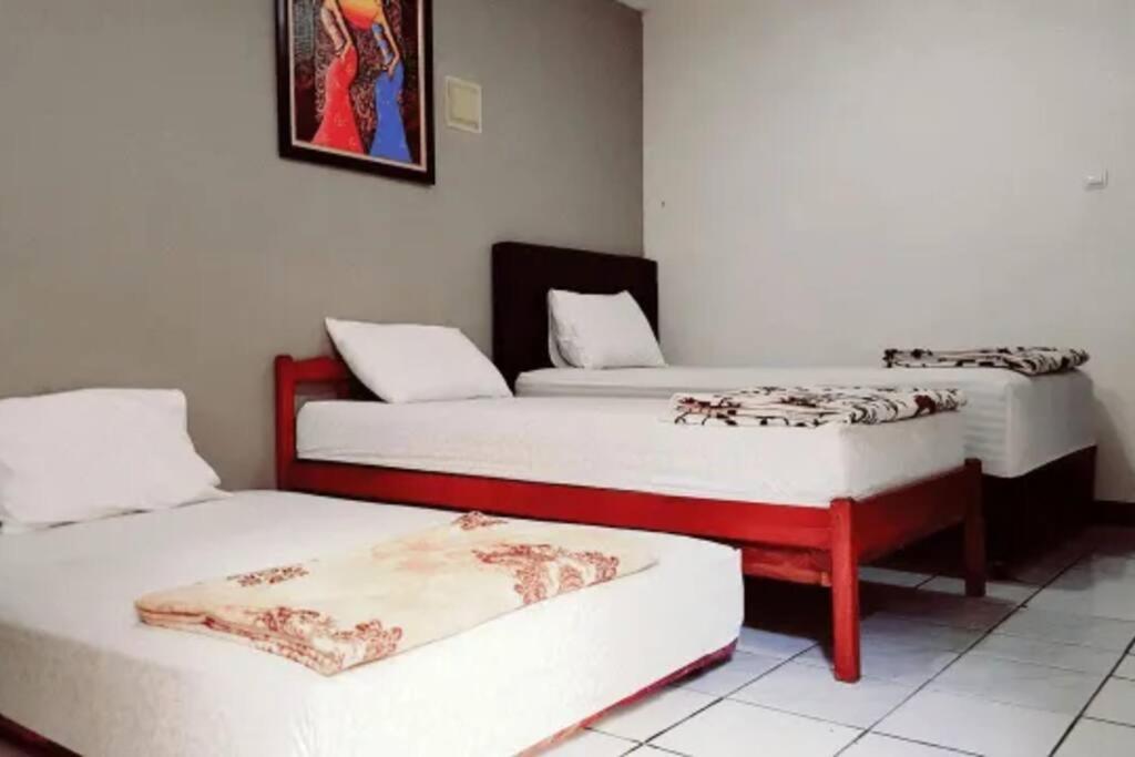 Hazel House With Swimming Pool By Grorental Bandung Exterior photo